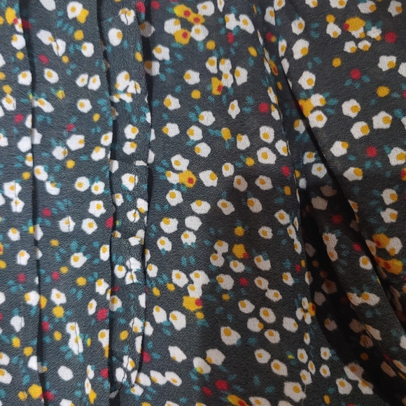 Loft Long Sleeve Shirt, size XS Petite - Picture 3 of 5